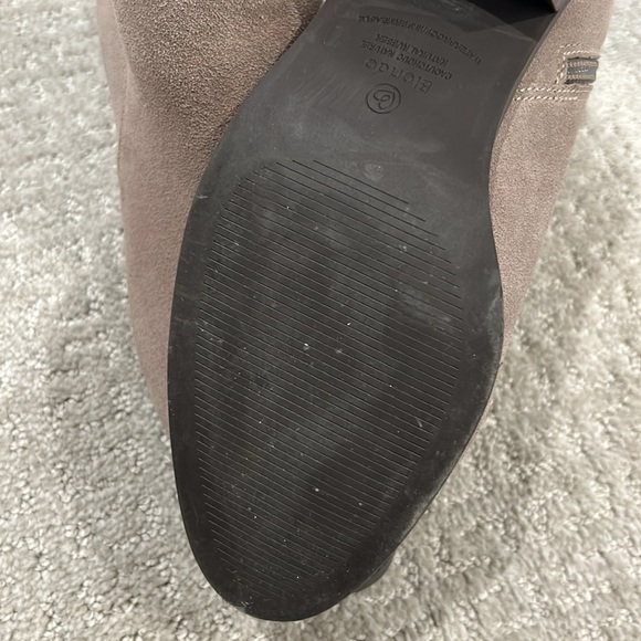 Blondo Sadie Waterproof Bootie. Size 8.5. Mushroom Suede. *good condition* - Picture 4 of 15